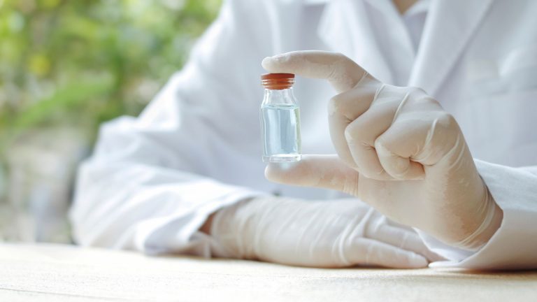 Removes trace organics, color bodies, and reaction by-products from fine chemical streams—enhancing purity and stabilization.